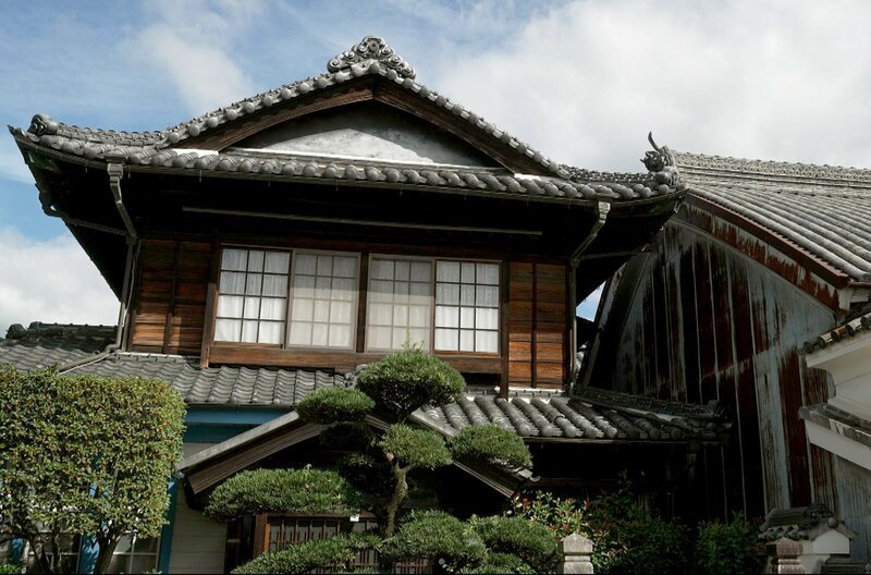 Japan ist bekannt für zeitlos schlichte Bauwerke und traditionelles Kunsthandwerk. – Bild: Elephant Doc