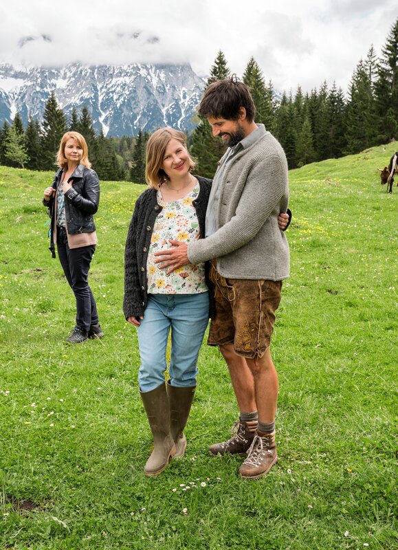 Eine Almhütte für zwei – Bild: ARD Degeto/​Marc Reimann