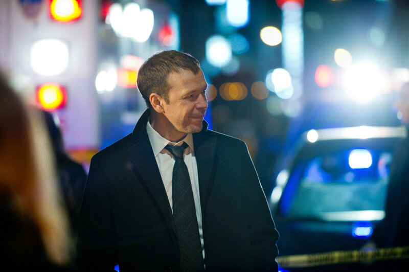 Nach dem Mord an einem äußerst wichtigen Zeugen lastet besonders viel Druck auf Danny (Donnie Wahlberg) … – Bild: © 2011 CBS Broadcasting, Inc. All Rights Reserved /​ John Paul Filo /​ John Paul Filo