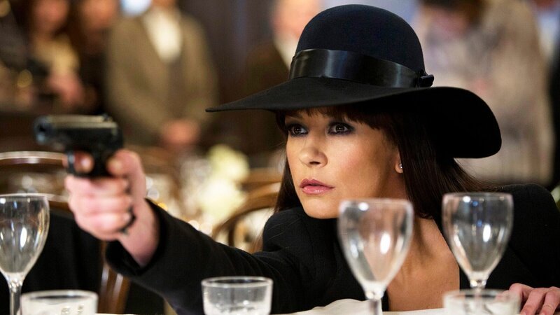 Katja (Catherine Zeta-Jones) – Bild: RTLZWEI Katja (Catherine Zeta-Jones) – Bild: RTLZWEI