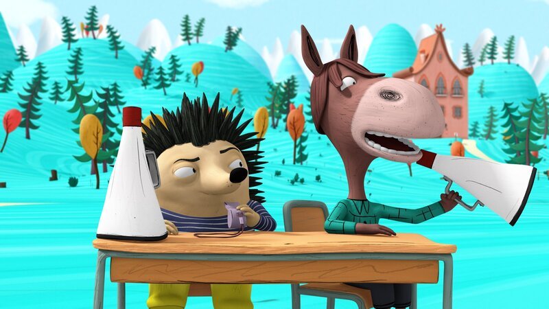 Piet und Bosse kommentieren die Sportspiele. – Bild: NDR/​Autour de Minuit Productions/​France Télévisions/​Borderline Films