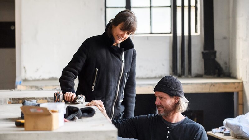 The Ford siblings compete against their toughest customer to date: Steve Ford himself. – Bild: HGTV