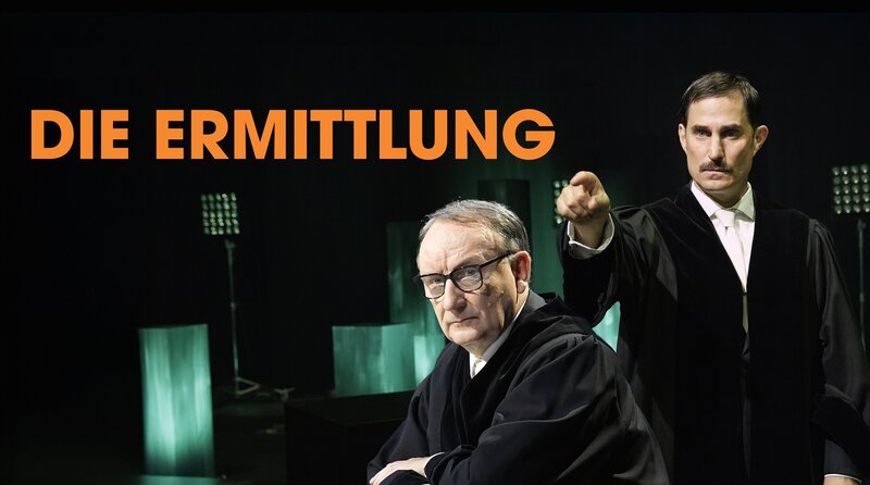 Key Visual/​Cover Sendereihenbild mit Typo zu „Die Ermittlung“. Regisseur RP Kahl hat das Theaterstück „Die Ermittlung“ von Peter Weiss mit 60 Schauspielerinnen und Schauspielern für die Kinoleinwand inszeniert. Im Bild, von links: Rainer Bock als Richter und Clemens Schick als Ankläger. – Bild: HR/​BR/​Film Mischwaren GmbH/​Hans-Joachim Pfeiffer