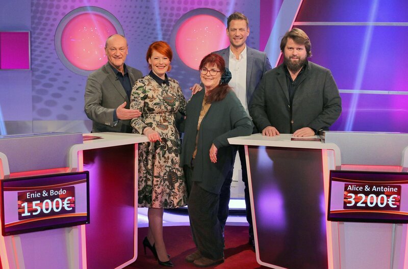 Das heutige Team v. li.: Bodo Bach, Enie van de Meiklokjes, Alice Hoffmann, Moderator Florian Weber und Antoine Monot Jr. – Bild: SWR/​Peter A. Schmidt
