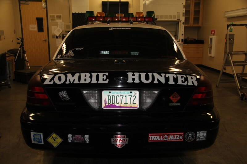 Zombie-Jäger Fahrzeug – Bild: Peninsula Television 2023 /​ Crime + Investigation