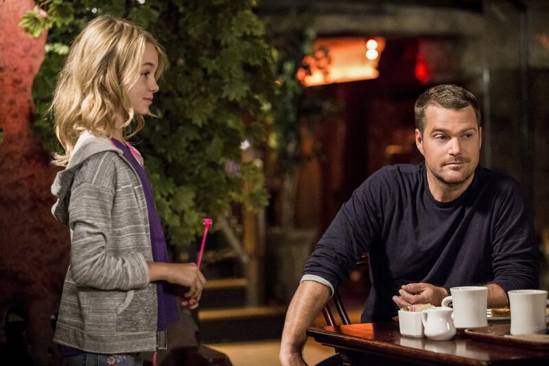 Nadia Volonev (Shree Crooks), Callen (Chris O’Donnell) – Bild: Paul Sarkis