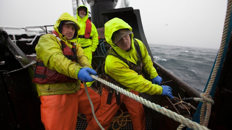 Wizard crew pullin a line in. – Bild: Discovery Channel