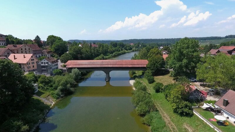De Thur no Durchs Zürcher Weinland Historische Holzbrücke bei Andelfingen – Bild: SRF/​AF Video