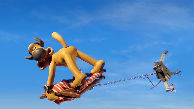 Eine Verkettung unglücklicher Ereignisse: Bitzer steigt hoch in die Luft. – Bild: WDR/​BBC/​Animation Ltd.