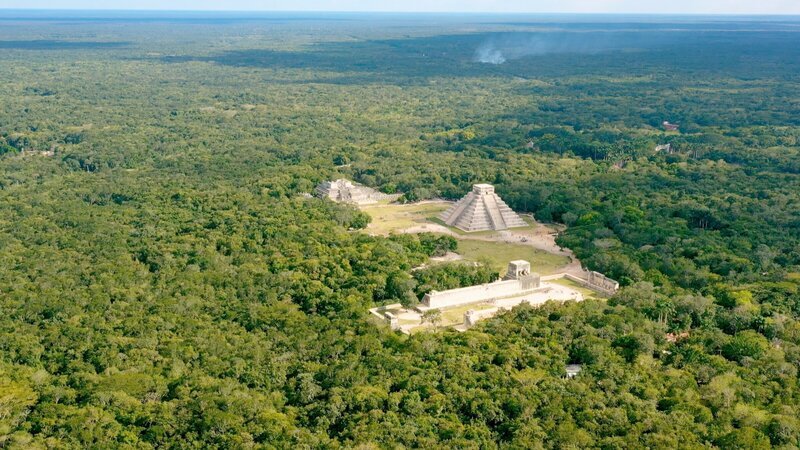 Um das Jahr 1000 erlebt die Kultur der Maya ein erneutes Aufblühen. Es werden sogar neue Städte erbaut. – Bild: ZDF und Pernel Media