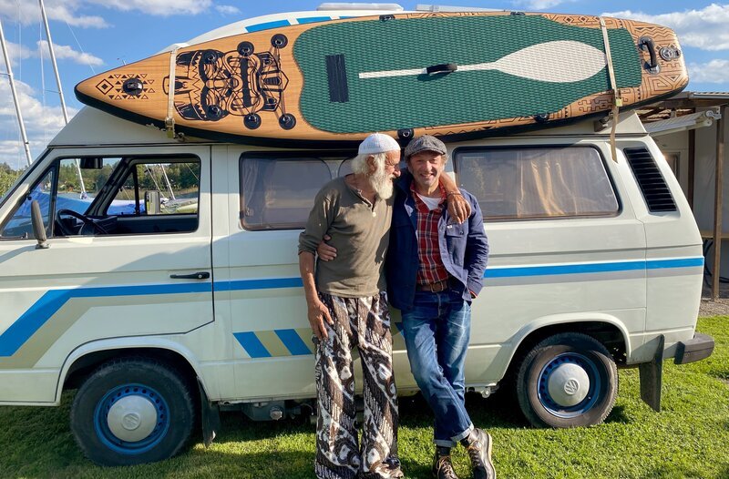 Von links: Abenteurer Wolfgang „Gangerl“ Clemens und Schmidt Max. – Bild: BR/​south & browse GmbH/​Daniela Schiffer