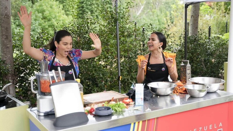 Team Venezuela (Aly (l.) & Kiki) – Bild: RTL /​ Seven Network (Operations) Limited