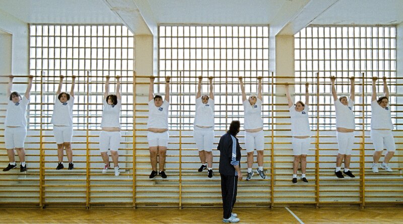 Der Hafen von Paraty. Im Hintergrund die Santa Rita Kirche. – Bild: TVP