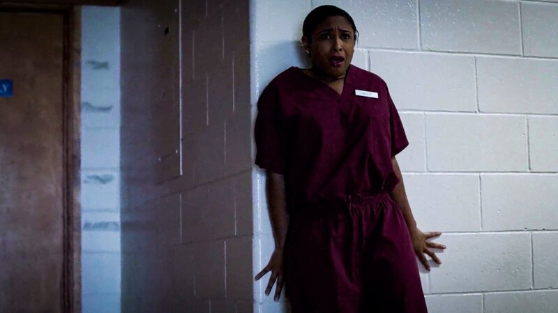 Verängstigte Krankenschwester – Bild: Discovery Communications /​ US KEY ART /​ Thunder Distribution