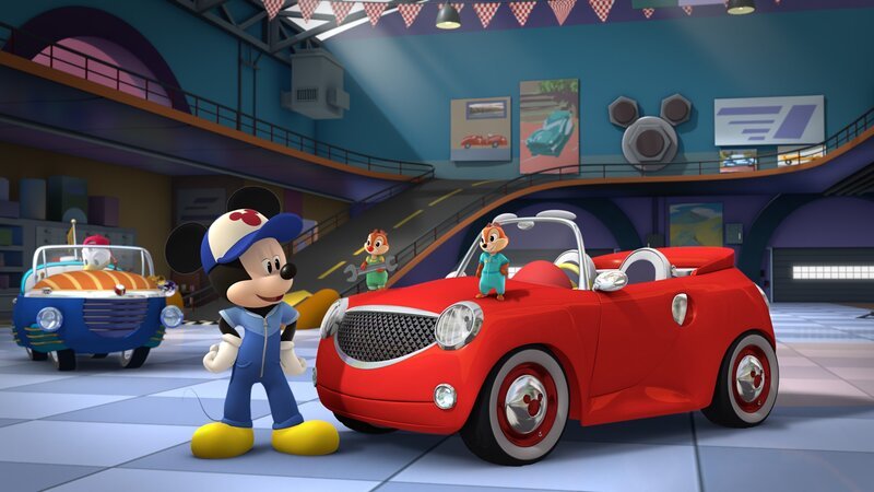 MICKEY AND THE ROADSTER RACERS – „Race for the Rigatoni Ribbon!“ – Mickey and the gang compete against Piston Pietro throughout Rome, while a runaway giant meatball chases after Goofy. DONALD DUCK, MICKEY MOUSE, CHIP, DALE – Bild: Disney Junior