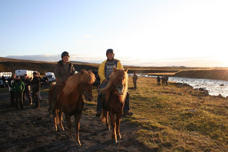 Willi beim Reiten. – Bild: BR/​megaherz