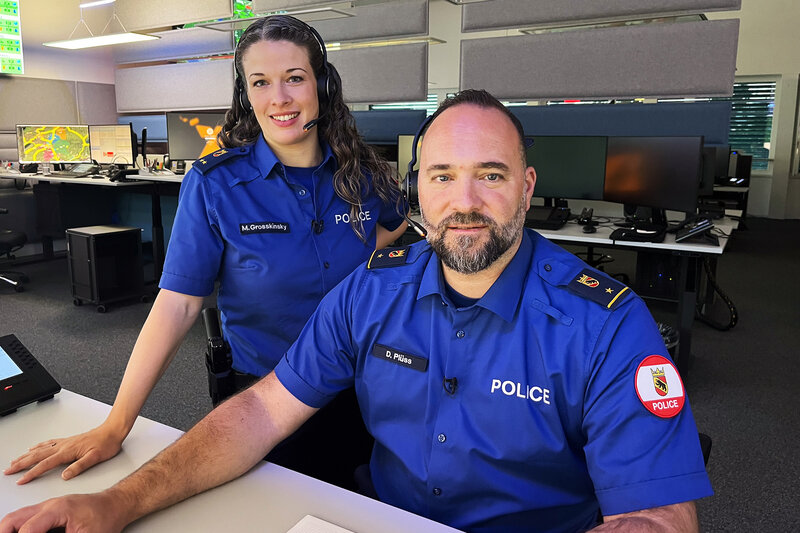 Notrufzentrale. Staffel 1. Marina Grosskinsky und Daniel Plüss, Kapo Bern. – Bild: SRF1