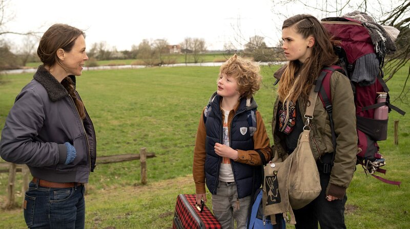 Heddi (Anneke Kim Sarnau), Jannis Böhnkamp (Lewe Wagner), Eva Böhnkamp (Zoe Moore), – Bild: ARD Degeto/​Christine Schroeder