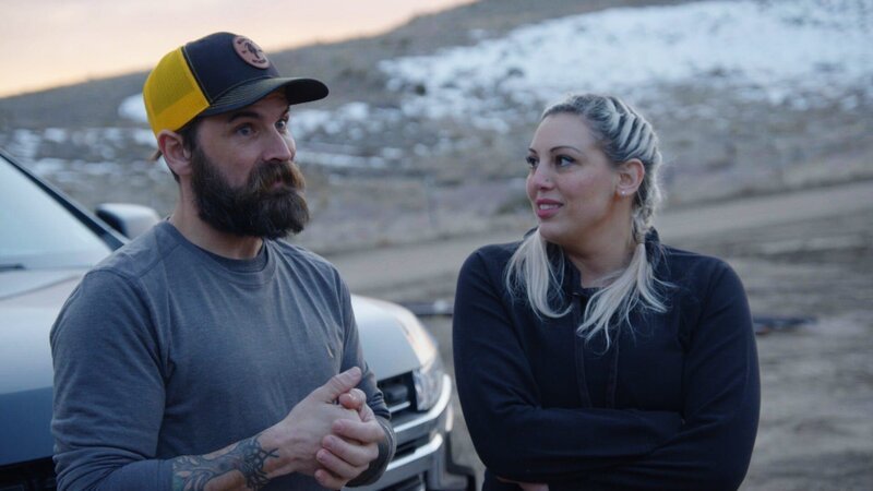 Fred Lewis und Khara Lewis in Nevada. – Bild: Raw TV /​ Discovery Communications, LLC