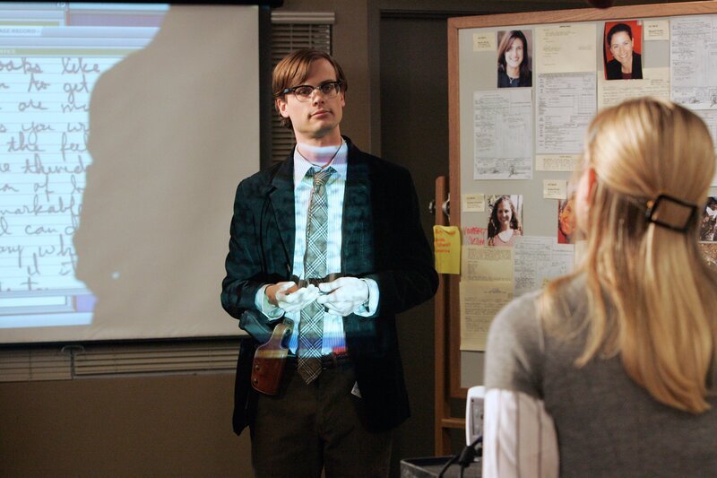 Setzen alles daran, die Serienkiller zu stoppen: Reid (Matthew Gray Gubler, l.) und JJ (A.J. Cook, r.) … – Bild: Touchstone Television