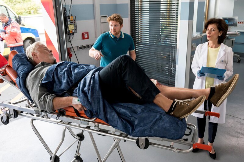 (v.l.n.r.) Heiner Kühn (Sebastian Kowski); Markus Kühn (Roland Schreglmann); Karin Patzelt (Marijam Agischewa) – Bild: ARD