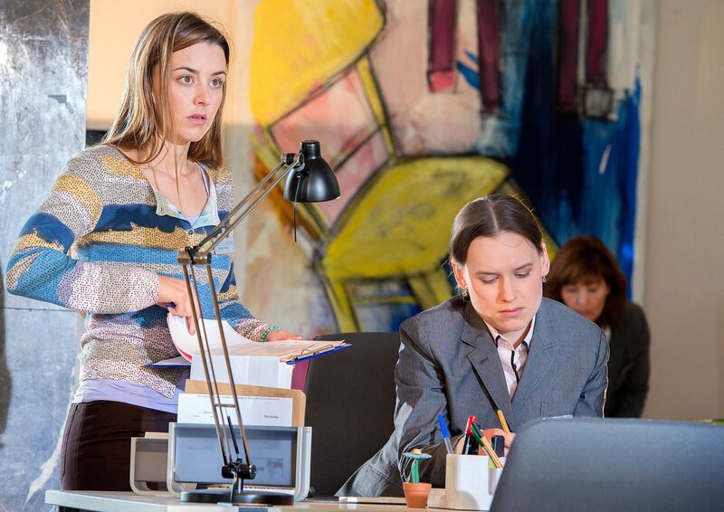 Frauchen und die Deiwelsmilch – Bild: ARD Degeto/​SWR/​Andrea Enderlein