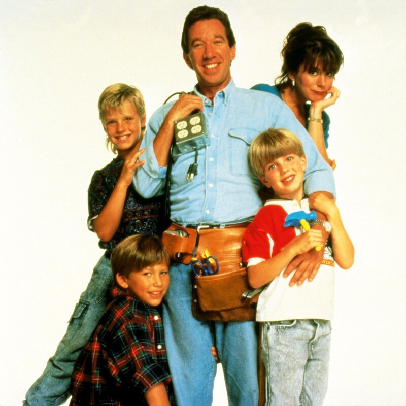 In den Hauptrollen: Jonathan Taylor Thomas (unten li.), Zachery Ty Bryan (li.), Tim Allen (Mi.), Taran Noah Smith und Patricia Richardson – Bild: Nitro