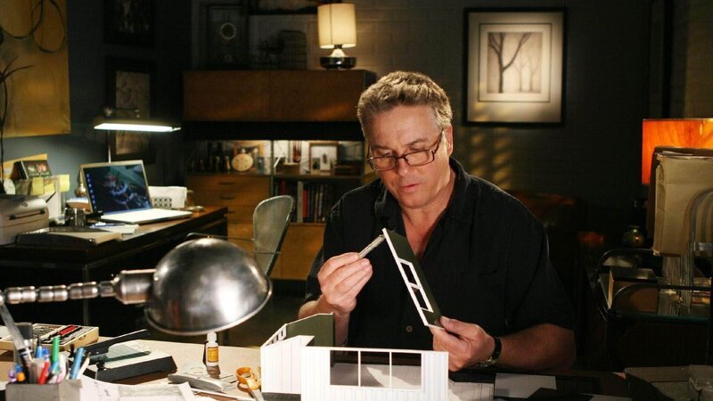 Wird die Menschheit von außerirdischen Wesen bedroht, die als Reptilien getarnt in das politische Machtgeschehen eingreifen? Mit dieser fragwürdigen These müssen sich Grissom (William Petersen) und seine Leute bei der Klärung eines Mordfalles beschäftigen … – Bild: RTL /​ CBS