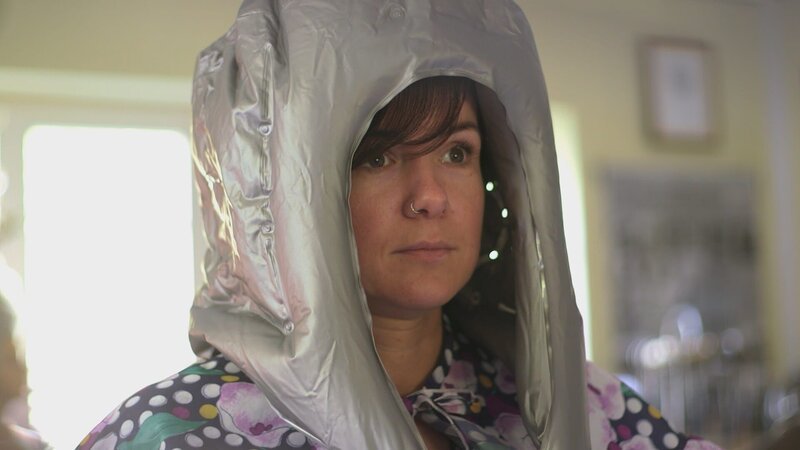 Sieht außerirdisch aus, hat in den 70er Jahren aber Haare getrocknet. – Bild: ZDF/​Robert Cöllen