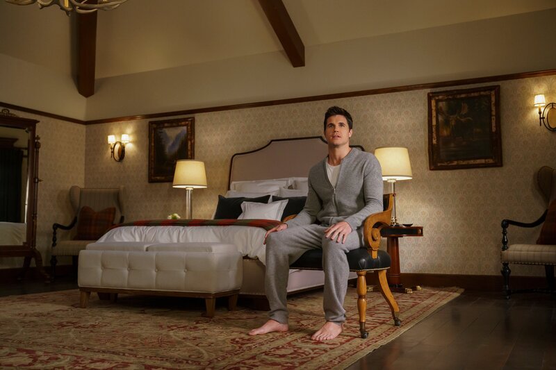 Robbie Amell als Nathan Brown – Bild: Amazon Studios