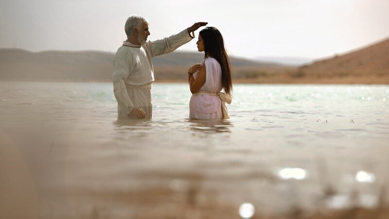 Taufe im Jordan. – Bild: ZDF/​Adnane Korchyou