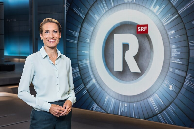 Franziska Ramser – Moderatorin Rundschau – Bild: SRF/​Gian Vaitl