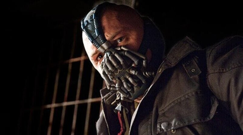 Der Terrorist Bane (Tom Hardy) – Bild: Warner bros