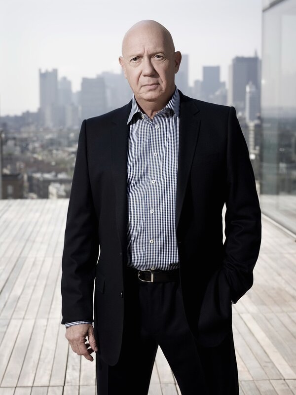Donald Cragen (Dann Florek) – Bild: RTI S.p.A. Interactive Media; Mediamond S.p.a.; RTI spa; Gruppo Mediaset