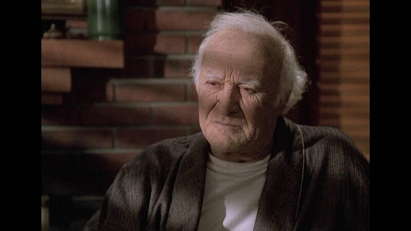 Chandler Crowne (Robert Loggia) – Bild: Bibel TV