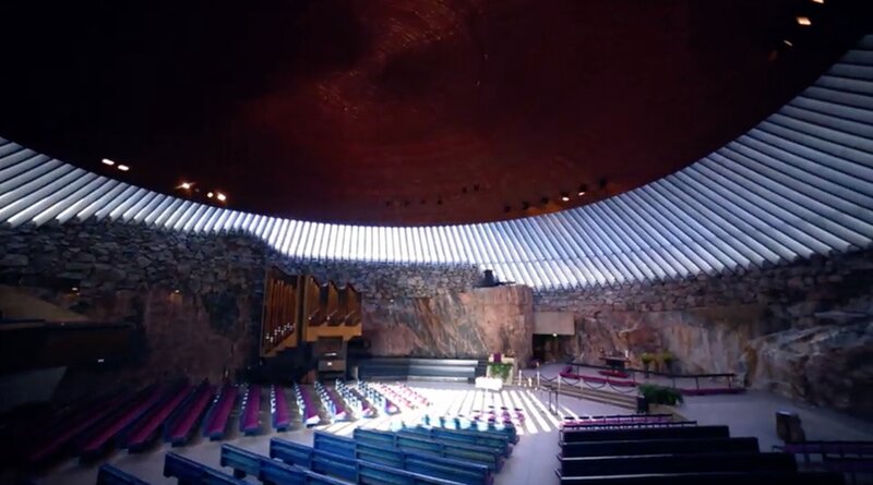 Die Temppeliaukio-Kirche in Helsinki liegt 13 Meter unter der Erdoberfläche und ist berühmt für ihr großartige Akustik. – Bild: ZDF und Phoenix Television Limited