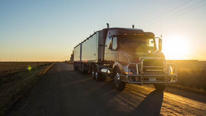 Canada trucker Heiko Lichtenberg is struggling with bad roads in his adopted home in the middle of nowhere. – Bild: Discovery Communications