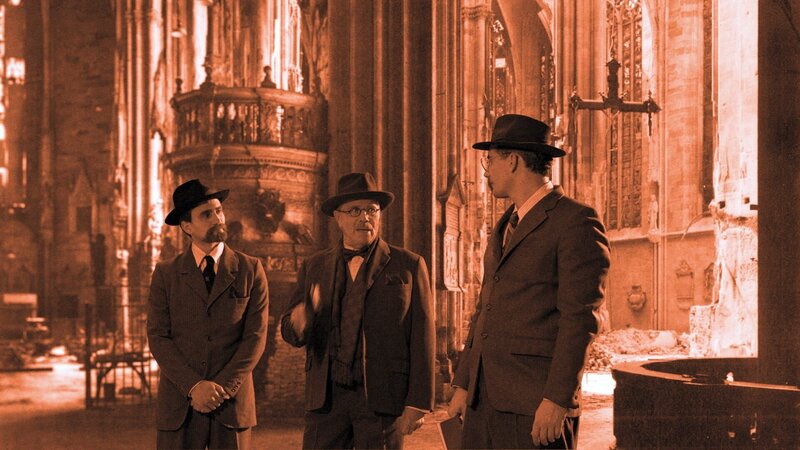 Bruno Buchwieser jun., Karl Holey, Karl Koncki, Stephansdom 1945. – Bild: ORF/​emb film