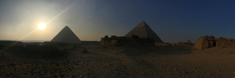 Die Pyramiden von Gizeh sind das einzige der sieben antiken Weltwunder, das heute noch existiert. – Bild: THE HISTORY CHANNEL /​ © Gruppe 5 Filmproduktion GmbH