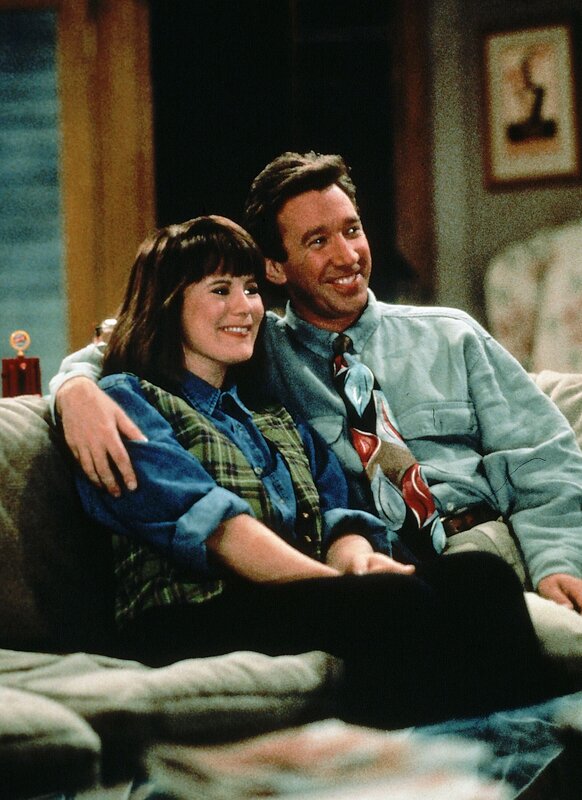 Bei den Taylors (Patricia Richardson, Tim Allen) hing der Haussegen schief. Doch diesmal lassen sich beide Seiten etwas einfallen, um die Stimmung und den Abend zu retten, ohne dass der jeweils andere auf seine Pläne verzichten müsste … – Bild: Nitro