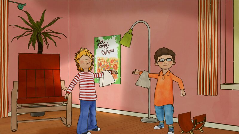 Conni und Simon präsentieren das Plakat ihres italienischen Restaurants. – Bild: ZDF/​Henning Windelband/​Youngfilms GmbH