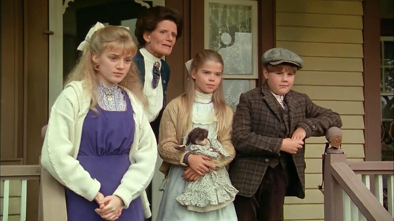 Sara (Sarah Polley), Hetty King (Jackie Burroughs), Dora Keith (Lindsey Murrell), Davey Keith (Kyle Labine) (v.l.) – Bild: Bibel TV