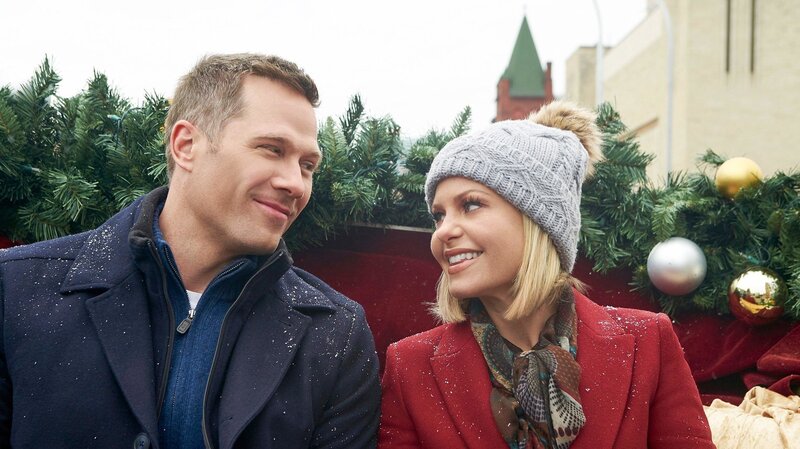 Meine zauberhaften Weihnachtsschuhe – Bild: PLURIMEDIA (Side Street Post)