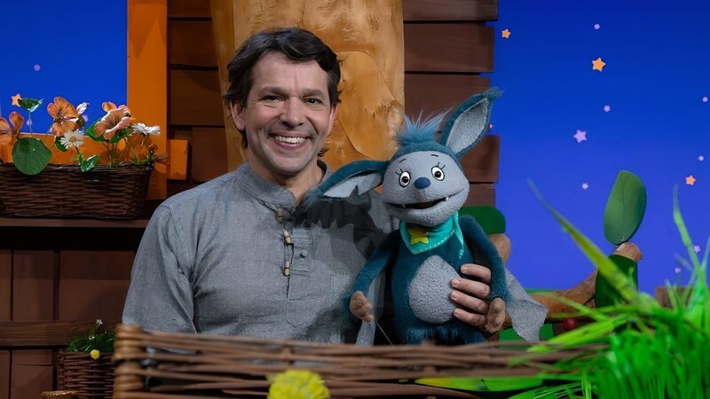 Kinder haben Rechte – und ihre Meinung zählt! Fidi und Juri sprechen darüber, wie wichtig Kinderrechte für Kinder sind. – Bild: KiKA