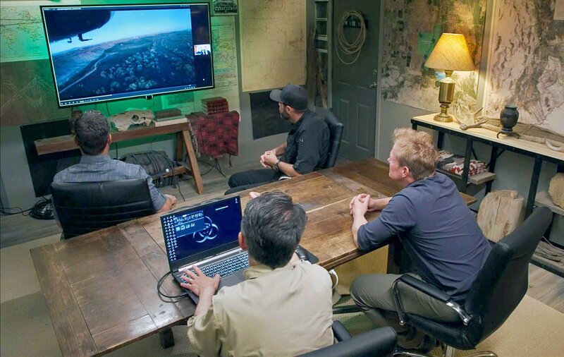 Tom Lewis (l.), Kandus Linde (r.) – Bild: THE HISTORY CHANNEL /​ Prometheus Entertainment