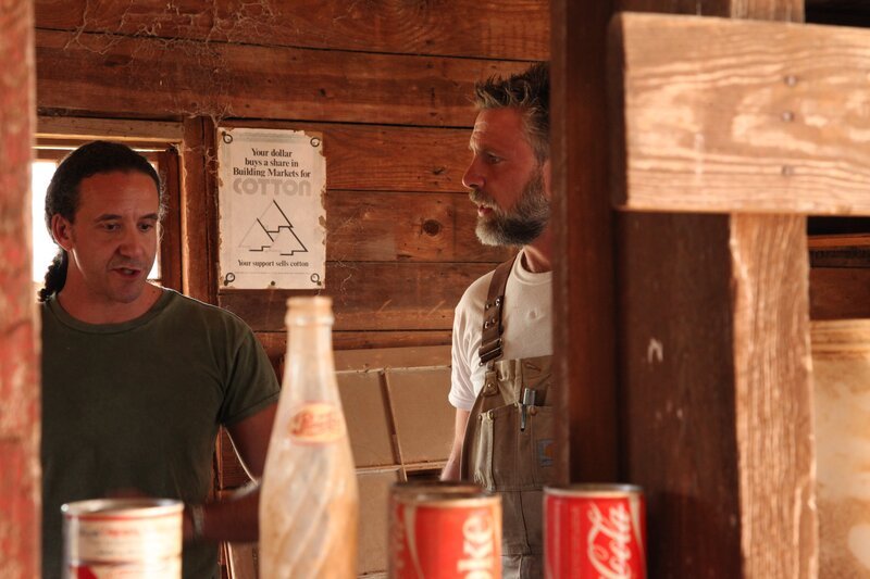 Watkinsville, GA USA: Coke Expert Jeff Weingart and Jay discuss Coke memorabilia. – Bild: The National Geographic Channel