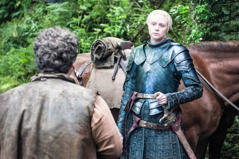 On right: Brienne of Tarth (Gwendoline Christie). – Bild: Turner / HBO Enterprises On right: Brienne of Tarth (Gwendoline Christie). – Bild: Turner / HBO Enterprises