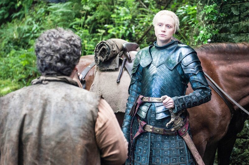 On right: Brienne of Tarth (Gwendoline Christie). – Bild: Turner /​ HBO Enterprises