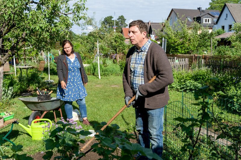 Annegret Nerlinger (Eva Wittenzellner), Hartmut Nerlinger (Georg Veitl). – Bild: ORF/​ZDF/​Linda Gschwentner