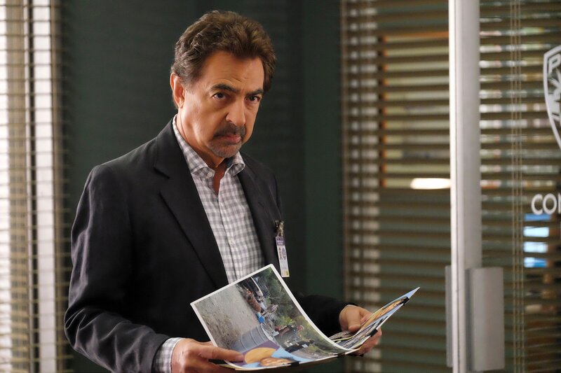 Bild: S: 13th Street (DE) /​ Darren Michaels /​ ABC Studios /​ ABC Studios disney /​ ABC Studios-CBS Broadcasting 13TH STREET